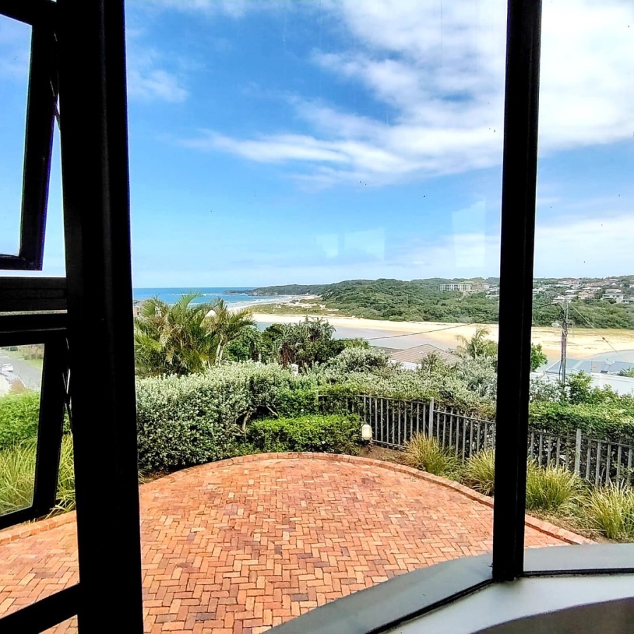 5 Bedroom Property for Sale in Beacon Bay Eastern Cape